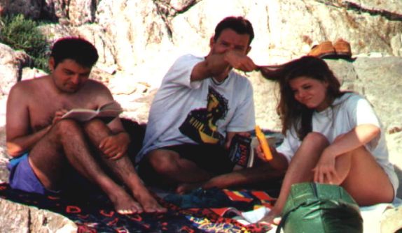 Andy, Thomas und Zita am Strand.